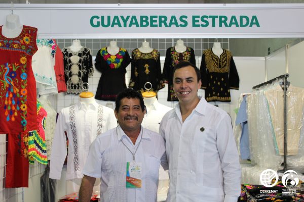 Stand de Guayaberas Estrada